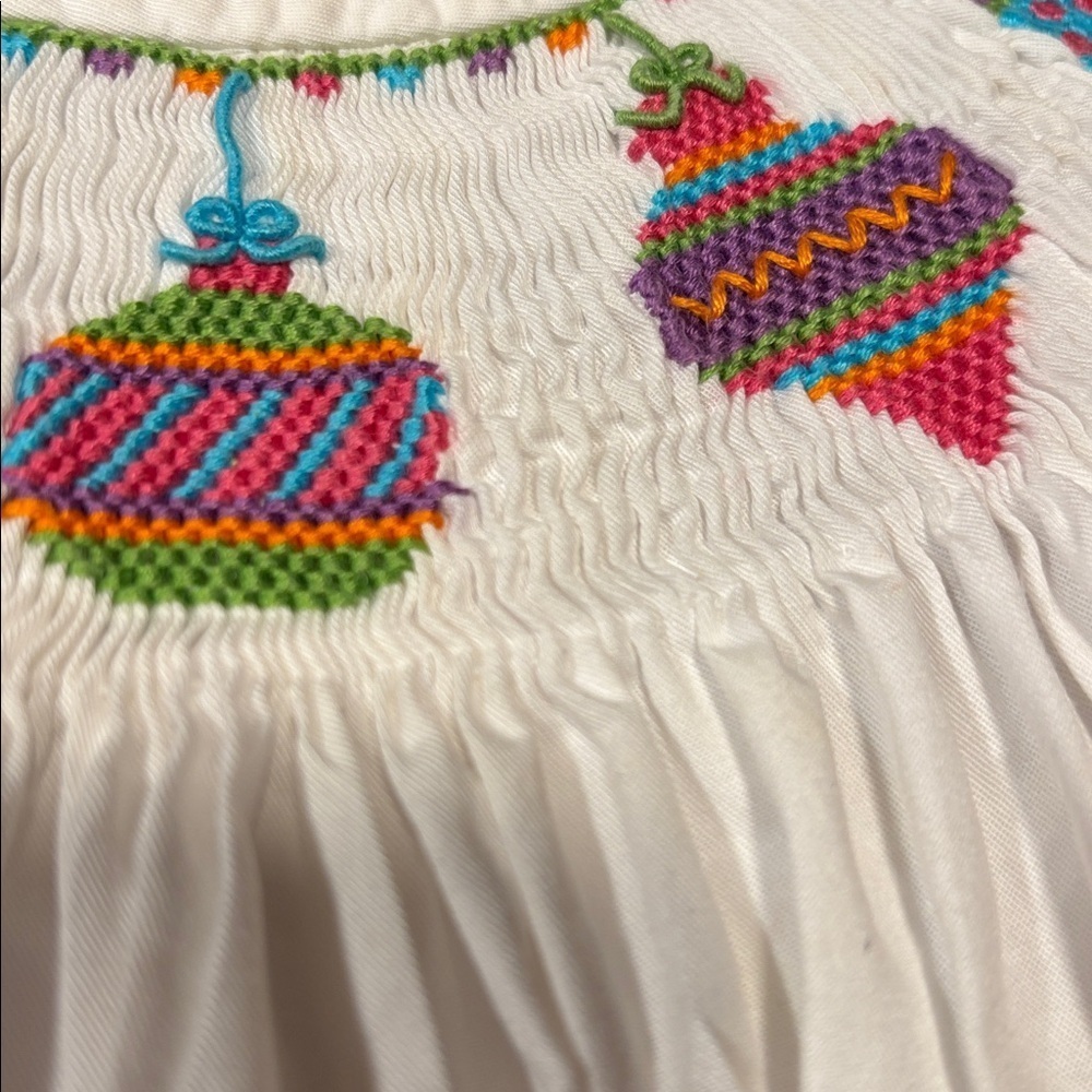 Avavini Hand Smocked White Dress W/Pink And Blue Embroidered Christmas Deco 18M - Picture 4 of 8